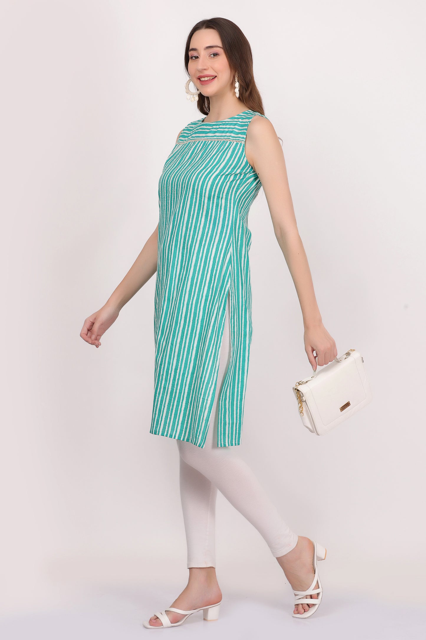 Aquamarine sleeveless (kurta)