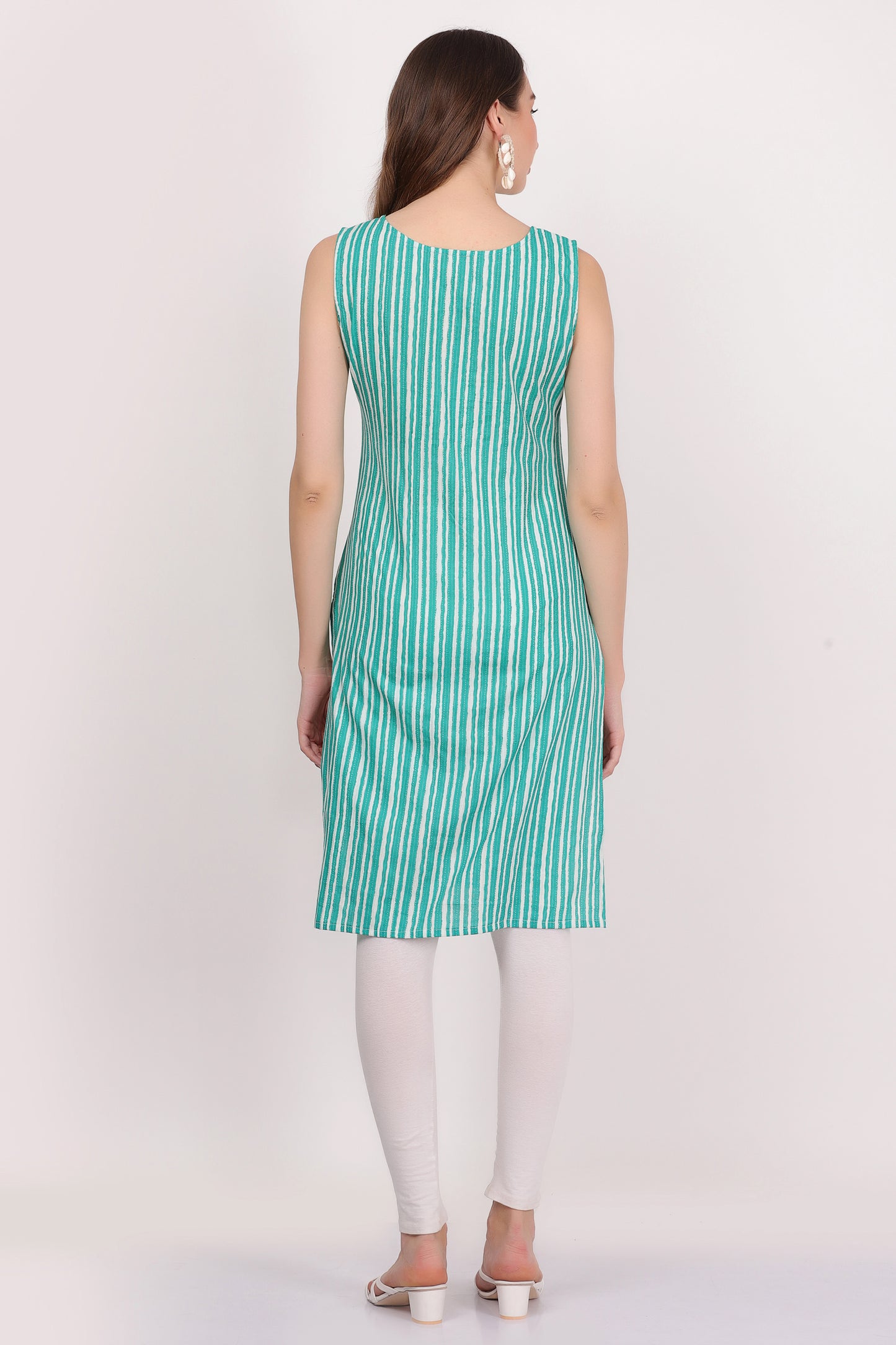 Aquamarine sleeveless (kurta)